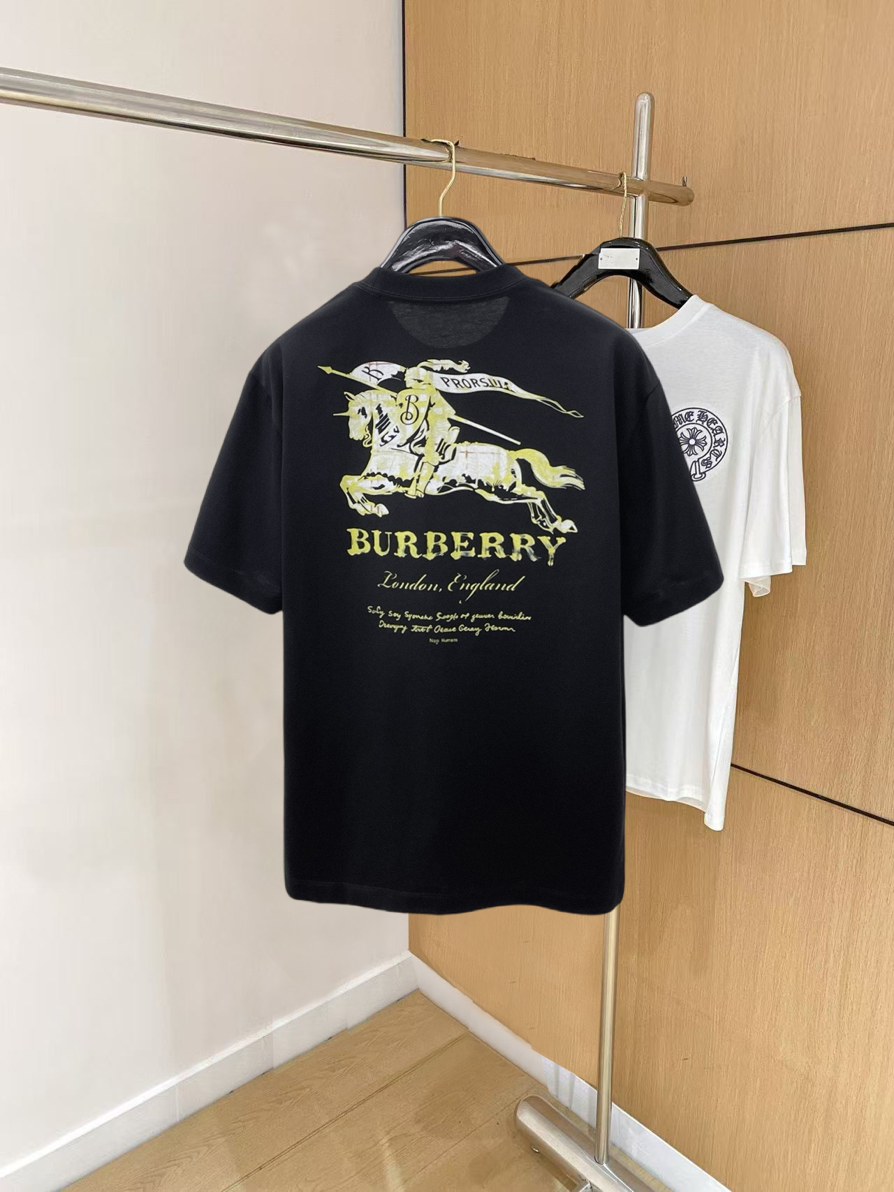 short sleeves